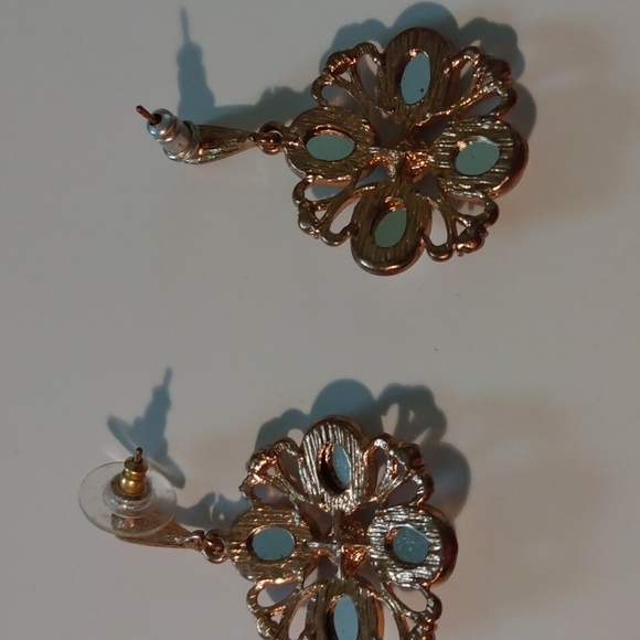 Rhinestone Earrings Floral Pattern - Picture 5 of 6